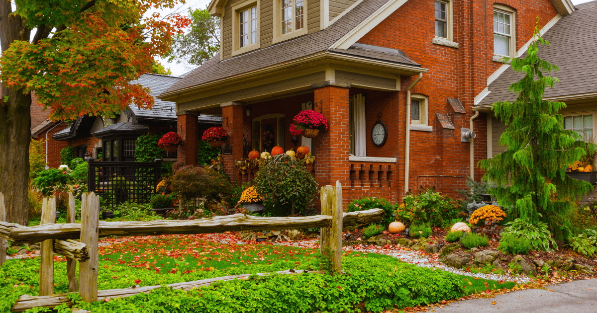 What to Look for in a Landscape Contractor 🏡 - Ritchie Feed & Seed Inc.